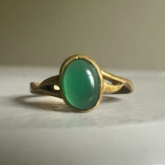 Handmade Green Onyx Gemstone Ring - Picture 1 of 5